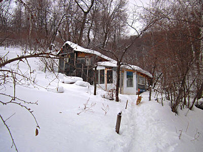 Хижины в урочище Гусиха на Волге