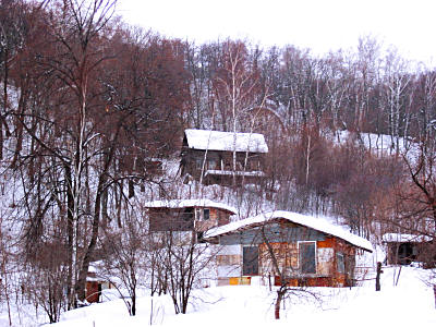 Хижины в урочище Гусиха на Волге