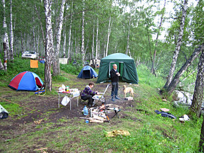 Утреннее чаепитие на озере Парное