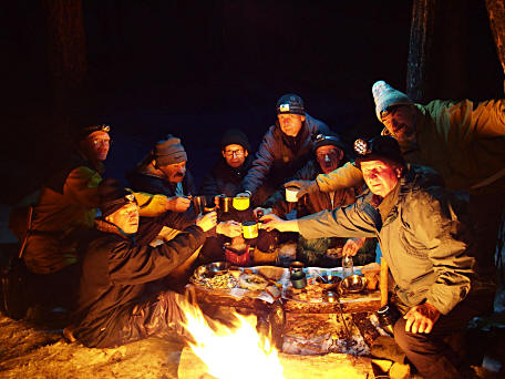 Рождество в лыжном походе - Женя Макеров, Дмитрий Грачёв, Миша Сизов, Гена Милов, 
 Александр Наймушин, Анатолий Обычев, Николай Зверев и Александр Панфёров. Фото Дмитрия Протасова