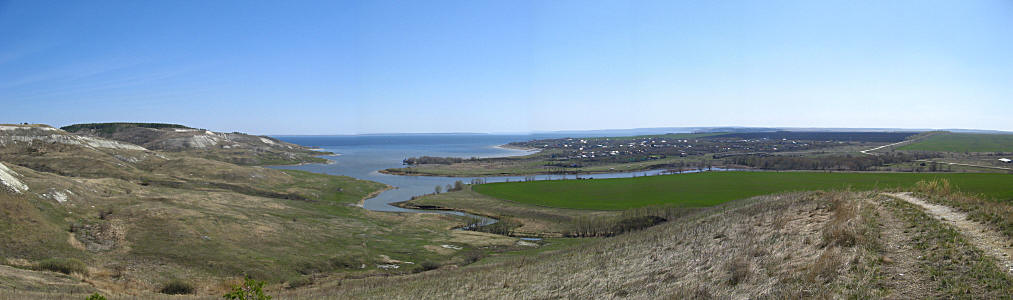 Панорама села Подвалье