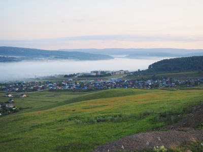 долина реки Сим ранним утром