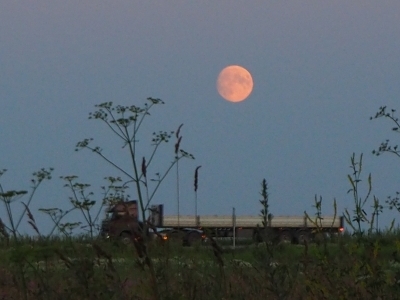 вечернее небо предгорий Алтая под Мариинском